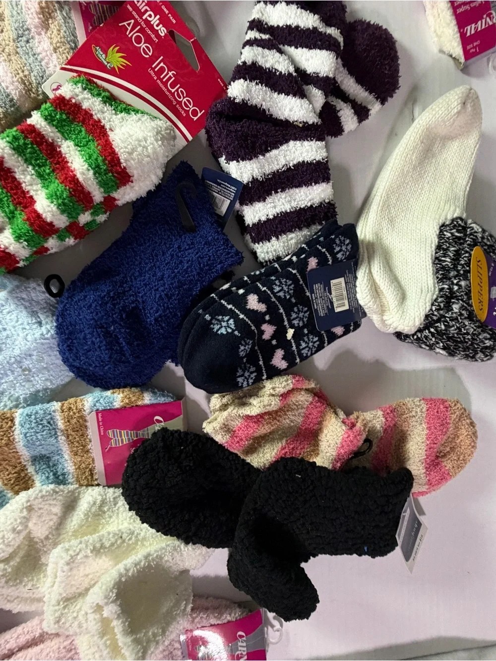 New Cozy Women’s Plush Fuzzy Socks - Pink & Multi-Color Assortment 25 pairs!!
